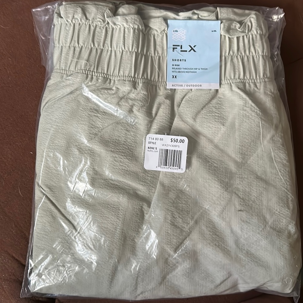 NWT FLX plus size Women’s shorts